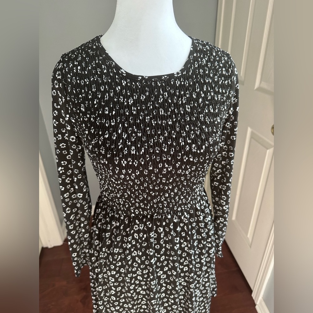 Wallflower Women’s‎ Daisy Long Sleeve Smocked Dress Medium